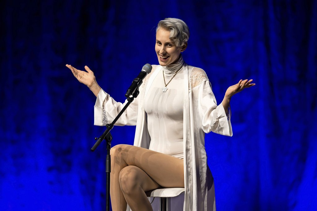 lisa eckhart körpergröße